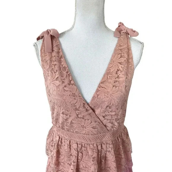 Bardot Roxie Sleeveless Tiered Lace Pink Mini Dress Size 10 - Picture 3 of 10